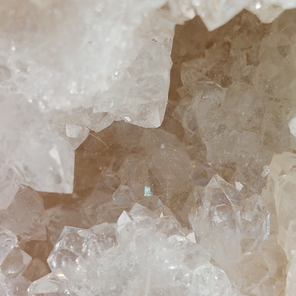 Oco Geode Quartz crystal Geode Agate Natural Crystal Decor - Picture 12 of 12